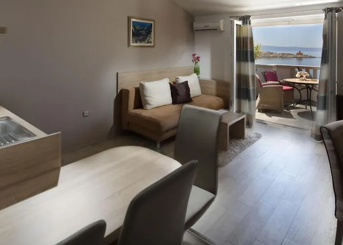 Ankora Makarska