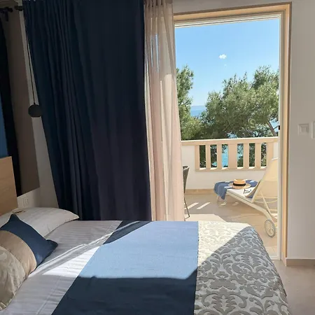 Ankora Makarska