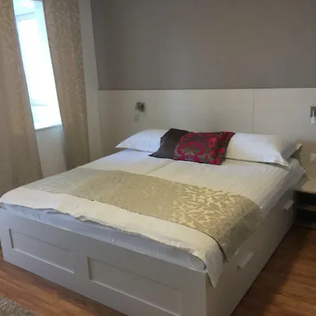 Ankora Makarska