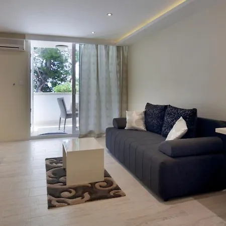 Apartment Ankora *