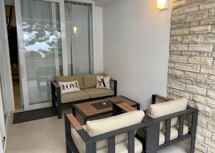 Ankora * Μακάρσκα