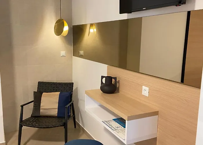 Ankora * Μακάρσκα